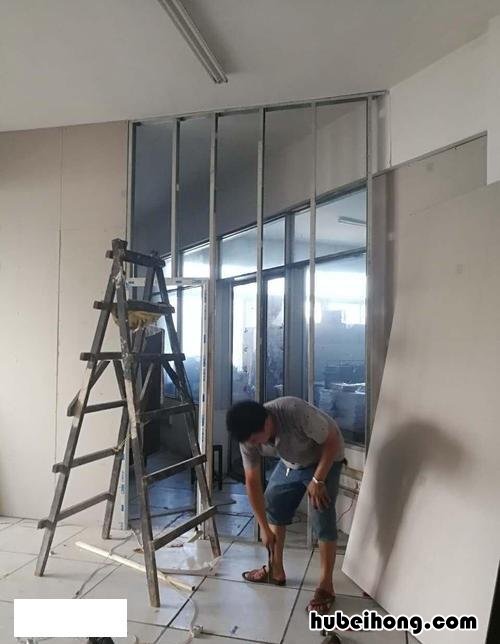 隔断用红砖好还是加气块好 隔断用红砖可以吗