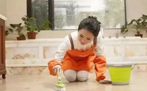 泡沫胶的胶印怎么去 泡沫胶水怎么去除