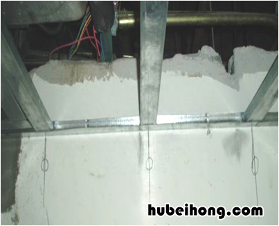 轻钢龙骨吊顶的施工工艺流程 轻钢龙骨吊顶详细过程