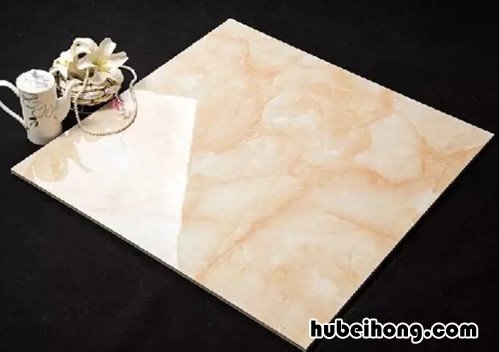 家里瓷砖有划痕怎么去 瓷砖有划痕怎么办?几招让瓷砖焕然一新