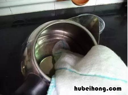 热水壶的水垢如何去除 热水壶的水垢怎么能去掉