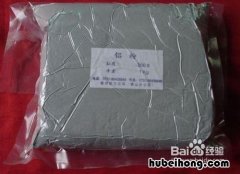 白运动鞋洗了发红是怎么回事 白运动鞋洗完发黄怎么办