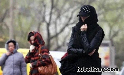 毛衣起球怎么样处理掉? 毛衣起球怎么办学会这几个小妙招