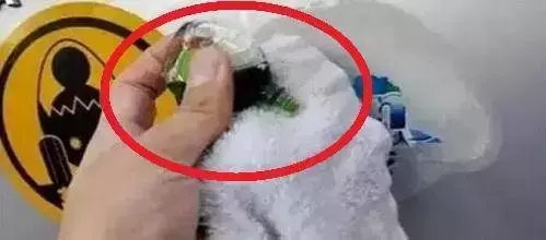汽车上指甲油怎么弄掉 指甲油涂在车上干了怎么去除