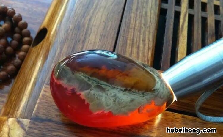 奇异的琥珀作文怎么写 奇妙的琥珀作文