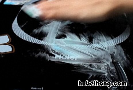 牙膏用完的搞笑图片 用完的牙膏皮别再扔了