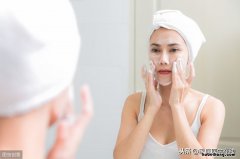 皮肤暗黄怎么内调理能变白 皮肤暗黄应该怎么调理