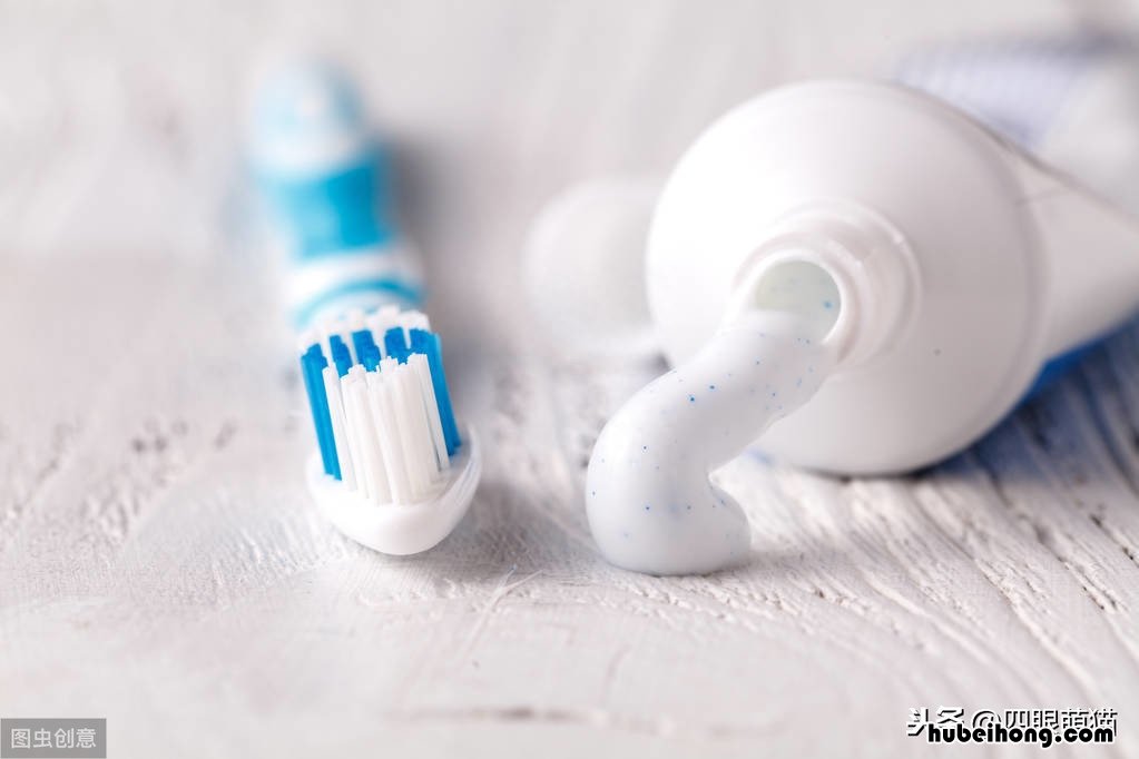 白t恤泛黄怎么洗 白t恤变黄怎么洗