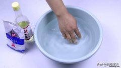 洗牛仔裤不褪色的7个小窍门 牛仔裤局部清洗