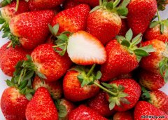 草莓适合用什么肥 草莓用什么农家肥料最好