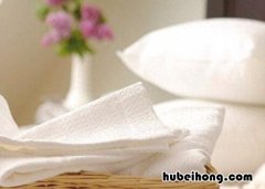白色t恤被染黑怎么办 白色t恤洗后有黑印记