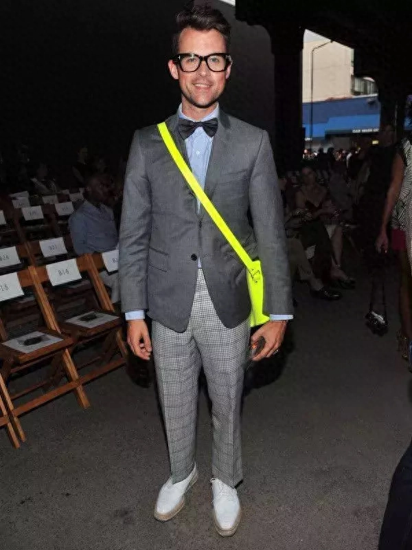 男人用什么包比较适合? 男人拿什么包高端上档次