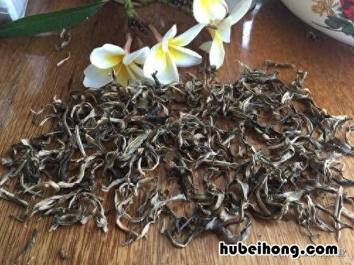 茶叶渣有什么功效 茶叶渣可以用来做什么