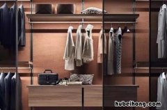 挂墙板式衣帽间如何选购 壁挂式衣帽间安装图