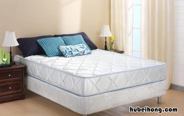 挑选床垫的技巧有哪些 挑选床垫的技巧有哪些方面