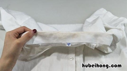 衣服发黄发霉怎么去 衣服发黄发霉怎么去掉