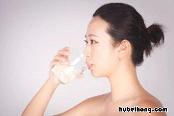 皮肤干燥起皮?教你几招快速补水 皮肤干燥起皮?教你几招快速补水面膜