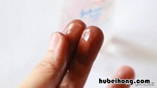怎么除去皮肤上染发剂的颜色 怎么除去皮肤上染发剂的味道