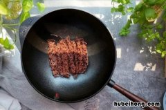 新铁锅选购技巧是什么 怎样选铁锅又不粘锅