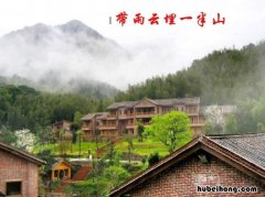 带雨云埋一半山的上一句是什么 海上明月共潮生的上一句是什么