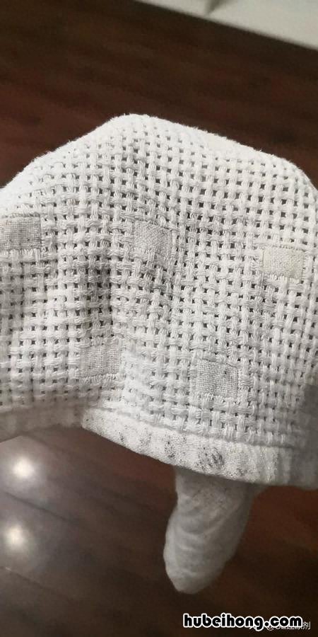 发霉的衣服用什么方法洗 发霉的衣服怎么才能洗掉
