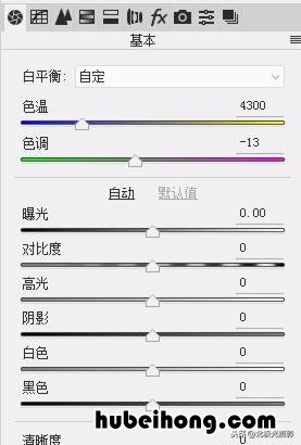 泳装什么颜色最好 黑色 小麦色 泳装什么颜色最好 黑色