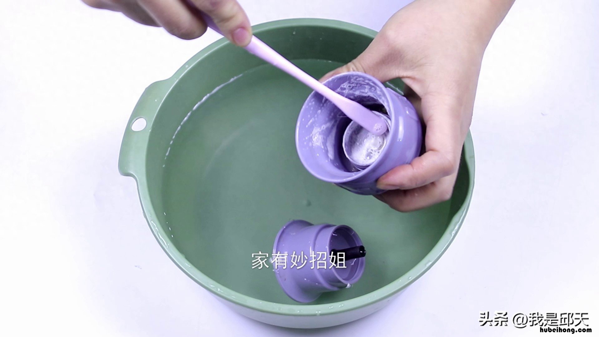 保温杯有水垢怎么处理 保温杯异味如何去除异味