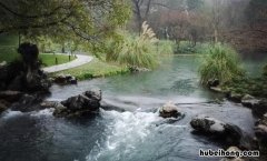 形容水声的词语有哪些 描写水声的词语是什么