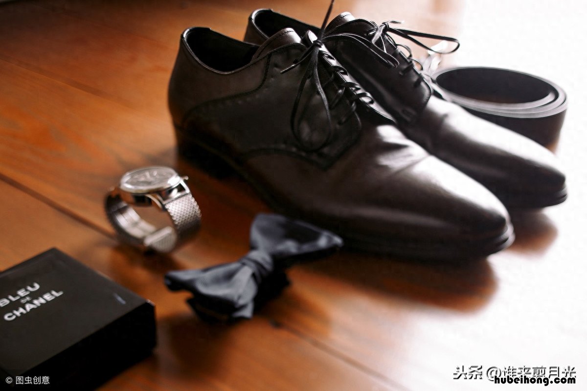 皮鞋怎么去皱褶视频 皮鞋怎么去皱褶妙招