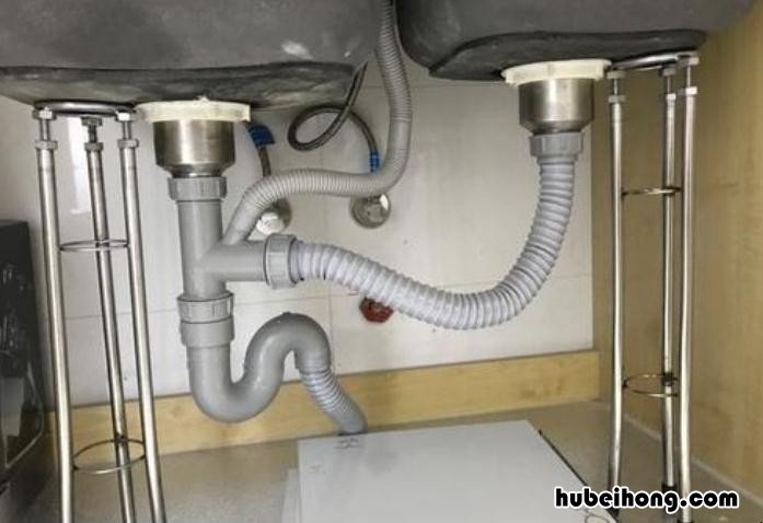 洗手盆下水道反味怎么解决 洗手盆排水管漏水怎么办