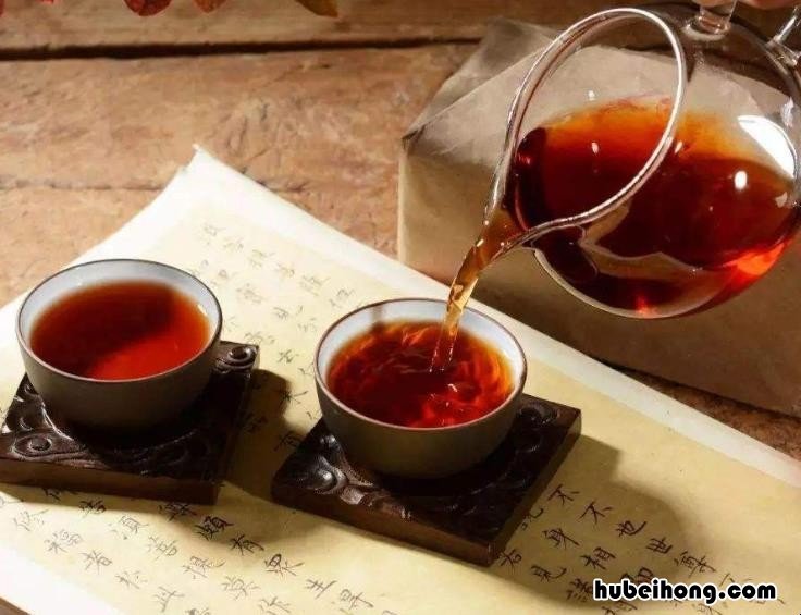 如何挑选普洱茶 如何挑选普洱茶熟茶和生茶呢