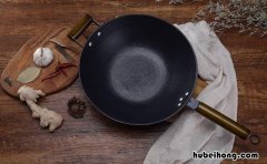 炒菜锅天天生锈怎么办 铁锅生锈简单一招永不生锈