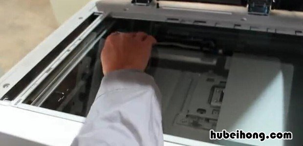 怎么扫描身份证正反面 如何把证件扫描成电子版