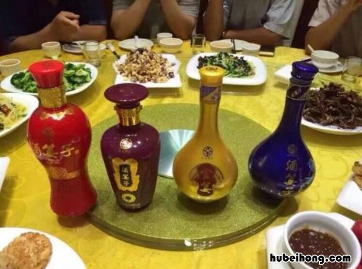 婚礼用什么酒好 一般婚礼用什么白酒