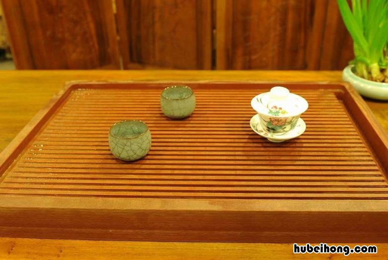 电木茶盘怎么保养 电木茶盘上油和不上油的区别