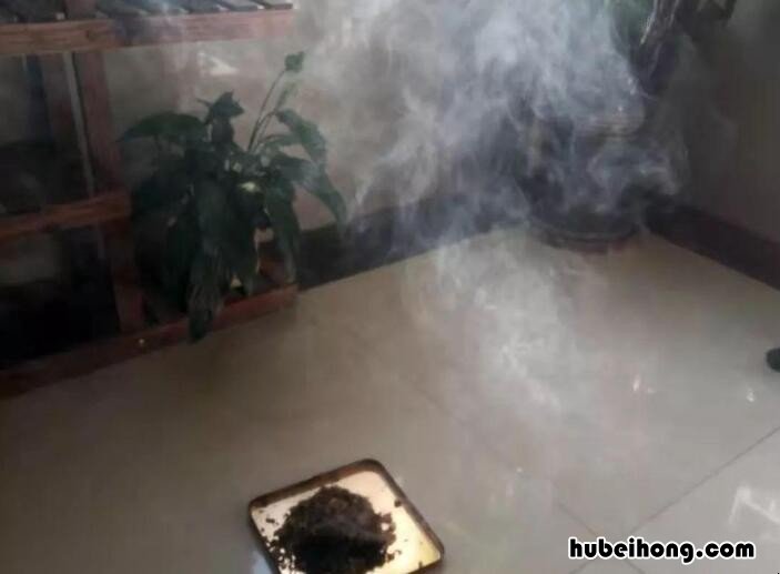 屋内有大量烟雾怎么办 房间起火后烟雾怎么处理