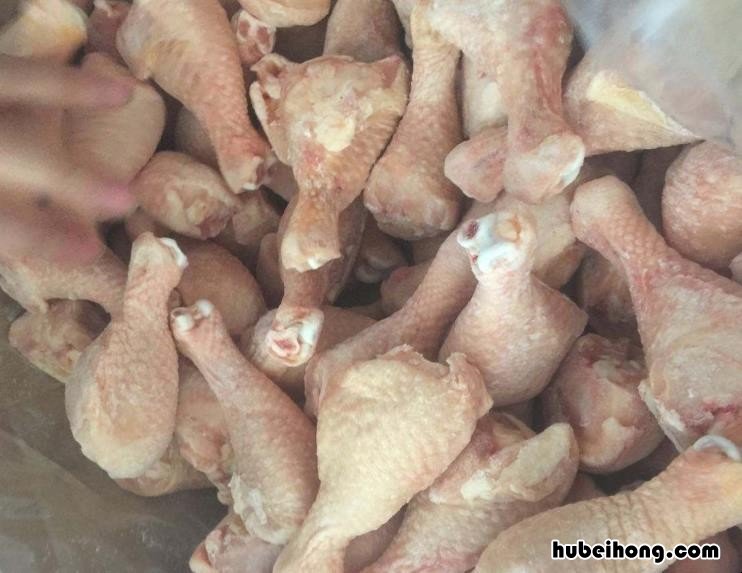 怎么看冻鸡肉新不新鲜 菜场冷冻鸡怎么看新不新鲜