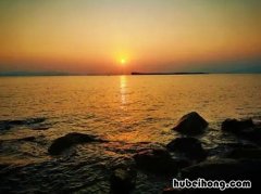 描写落日余晖的句子有哪些 写落日余晖的唯美句子200字