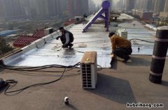 房顶漏水再做一层水泥行吗 屋顶漏水可以加盖一层吗视频