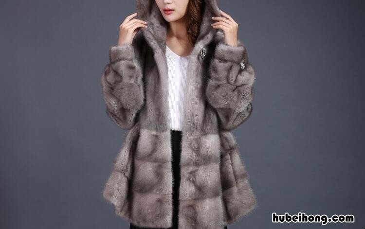 水貂毛衣服怎么洗 水貂毛衣服怎么洗不变形