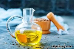 油壶上的污渍怎么去除 油壶上的污渍怎么清除