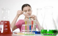 氧化铝与盐酸反应的化学方程式是什么 氧化铝跟盐酸反应化学方程式