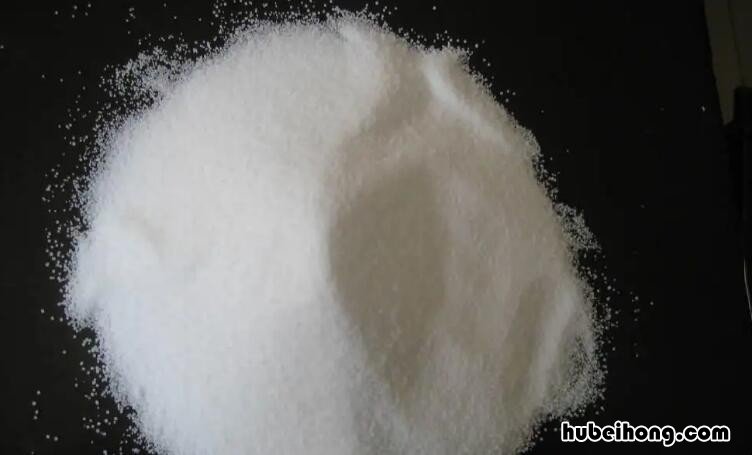 氯化铵的化学式是什么 氯化铵的化学式是什么?