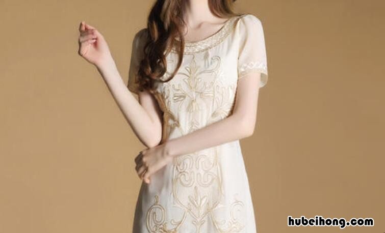 真丝的衣服可以用蒸汽熨烫吗 真丝衣服可以用蒸汽挂烫吗