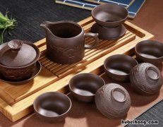 紫砂茶具和陶瓷茶具的区别有哪些 紫砂茶具和陶瓷茶具的区别是什么