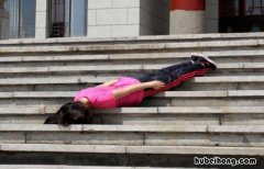 粤语中的扑街是什么意思 粤语里扑街什么意思怎么说