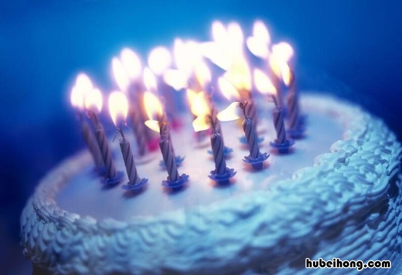 过生日怎么发朋友圈 自己过生日怎么发朋友圈