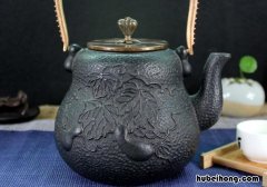 铁茶壶生锈了怎么办 铁茶壶生锈对人体有害吗?