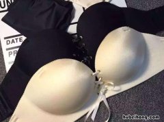 隐形内衣如何避免走光 隐形内衣的正确的穿法