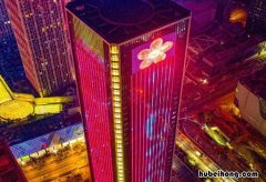 璀璨夺目是什么意思 璀璨夺目是什么意思,那倔强是什么意思?